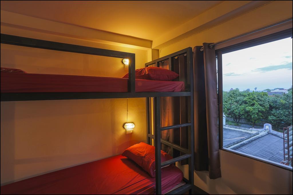 Cham Cha Hostel Chiang Mai Room photo